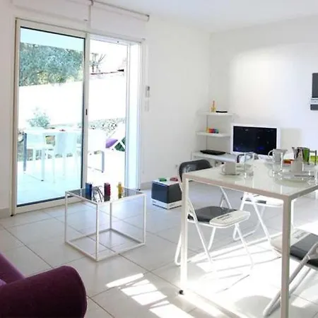 L'ile-rousse Holiday Sleeps 2 With Pool And Air Con * LʼÎle-Rousse